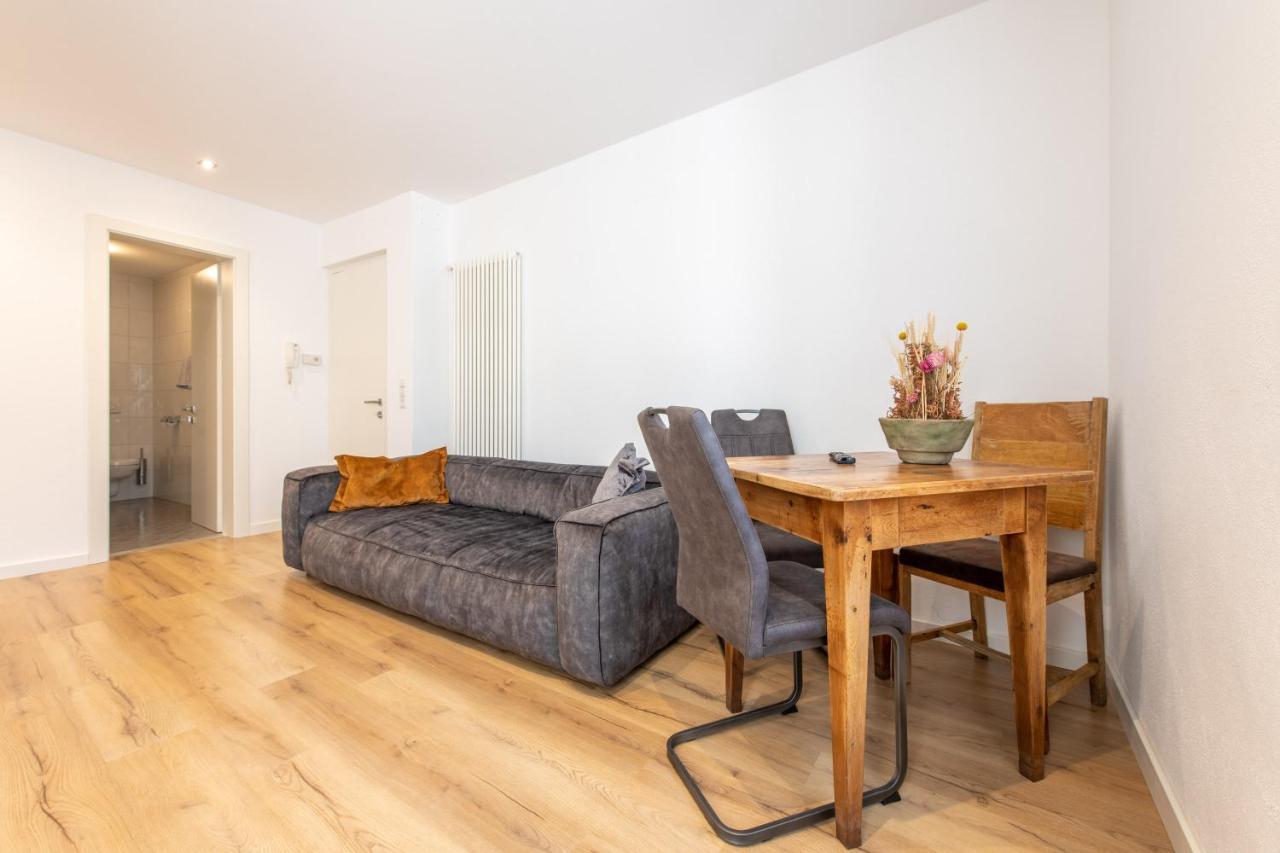 Ferienwohnung Heimat Living Like A Local Schlanders Exterior foto