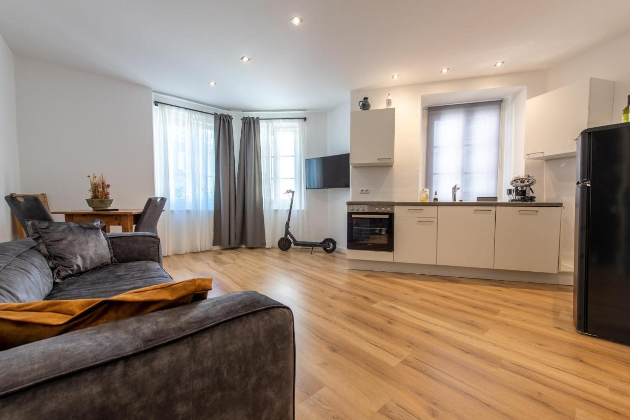 Ferienwohnung Heimat Living Like A Local Schlanders Exterior foto